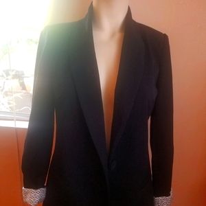 Buy 2 for $20. Danielrainn blazer